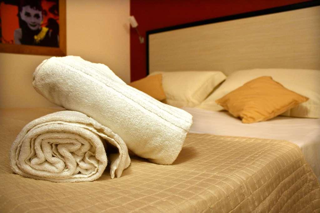 Hotel Villa Cibele Catânia Quarto foto